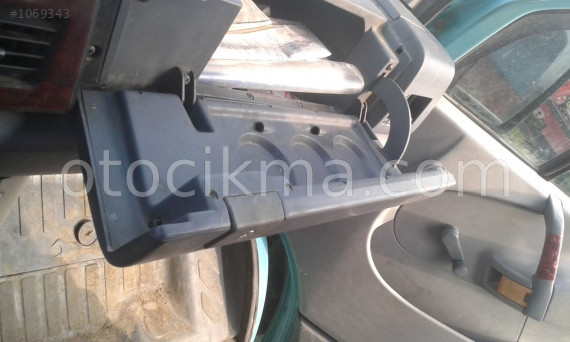 mercedes sprinter çıkma torpido kapağı