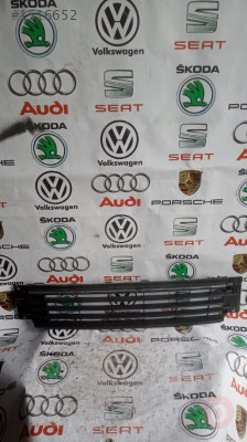 VOLKSWAGEN POLO ORTA IZGARA ORJİNAL PARÇA ÇIKMA