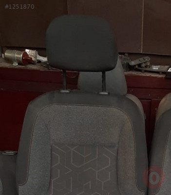 citroen berlingo çıkma sağ ön koltuk başlığı