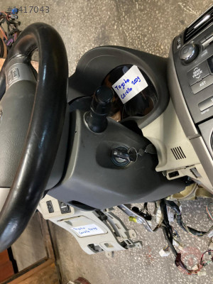 Toyota Corolla Silecek Kolu Hatasız Orjinal Çıkma