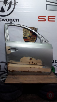 AUDİ Q3 SAĞ ÖN KAPI ÇIKMA ORJİNAL  PARÇA