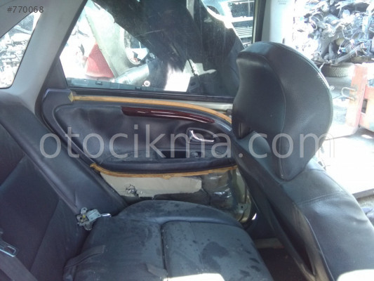 2001 VOLVO S40 2000 TURBO KAPI DÖŞEMESİ HATASIZ.