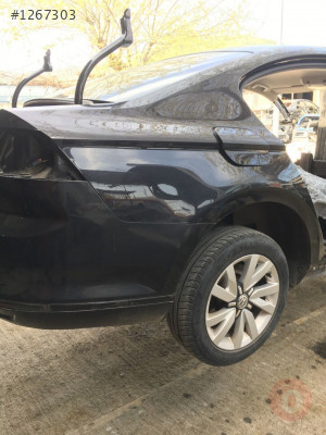 Volkswagen Passat B8 Sağ arka çamurluk siyah hatasız orjinal