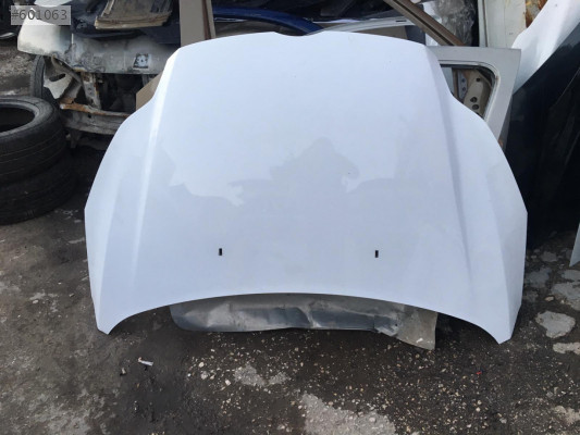 2013 ford focus ön kaput
