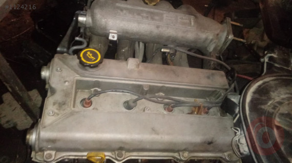 1997 model kia clarus 2.0 16v çıkma silindir kapağı