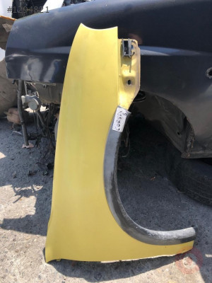 Opel Corsa B Sağ Ön Çamurluk Sarı Hatasız Orjinal Çıkma