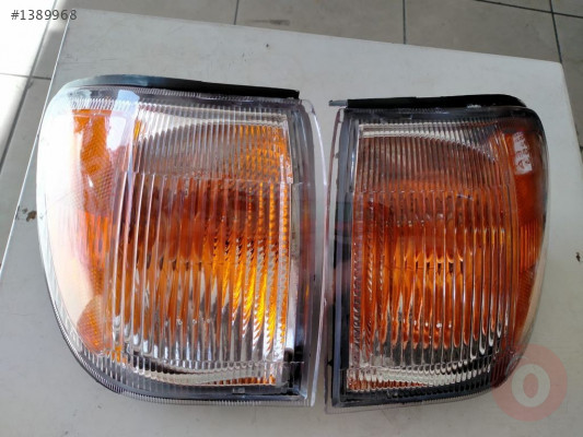Nissan Pathfinder 1999-2001 Sağ Sinyal Çıkma Sökme Parça