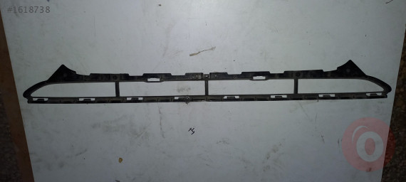8K0807683 - Audi A4 Tampon Alt Orta Izgarası Orjinal Çıkma