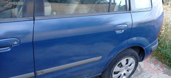 Mazda Premacy sol arka kapı
