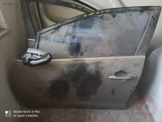 Hasarsız orjinal Kia forte kapi