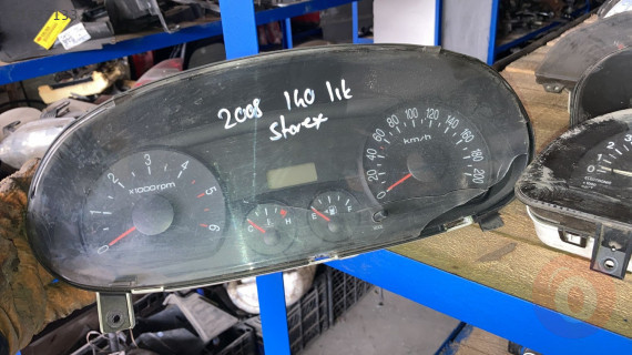 Hyundai Starex kilometre gösterge saati