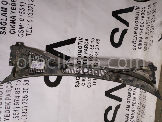 OEM; 55781-05040 TOYOTA AVENSİS 98-03 CAM ÖNÜ IZGARA