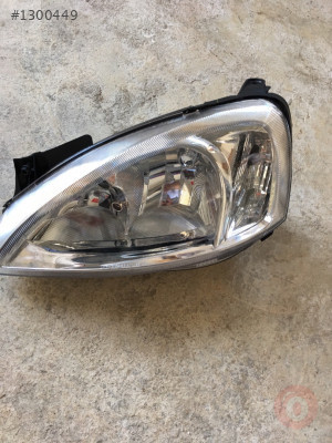 Opel Corsa C sol ön far