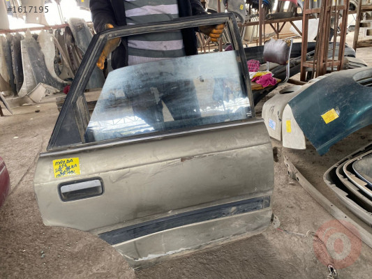 MAZDA 626 SAĞ ARKA KAPI CAM KRİKOSU 1988-1992 MODEL ORJİNAL