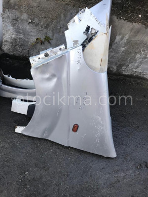 RENAULT TRAFİC SOL ÖN ÇAMURLUK GÜÇMANLAR OTO