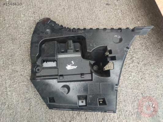BMW 5 Serisi F10 Arka Tampon Sağ Braket 51127331608