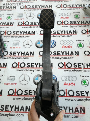 1K0721796E audi a3 2008 debriyaj pedalı
