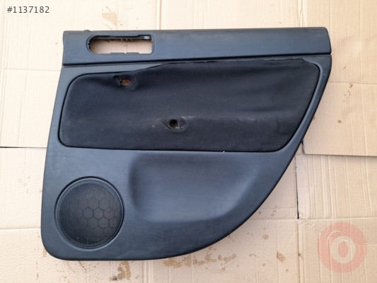 VW PASSAT 97-05 KAPI DÖŞEMESİ SAĞ ARKA (SİYAH) 3B5867212BM