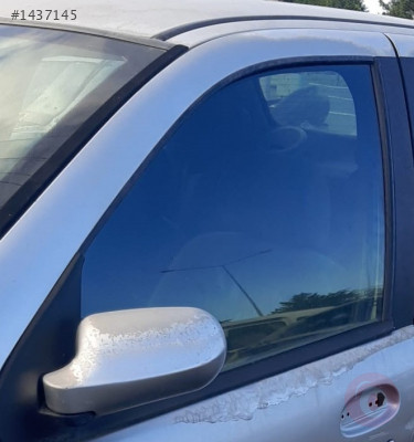 fiat albea çıkma sol ön kapı camı