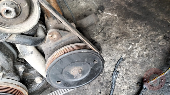 91 Mazda 626 hidrolik direksiyon pompası