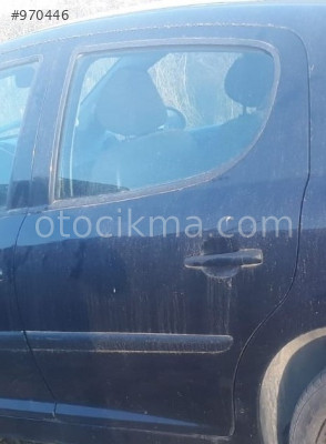 2009 model peugeot 207 1.4 çıkma sol arka kapı