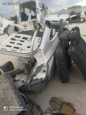 FORD FOCUS 3 CİKMA SAG ARKA ÇAMURLUK ORJİNAL HATASİZ