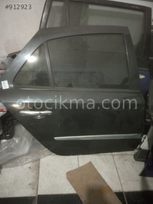 Renault Laguna sağ arka dolu kapı