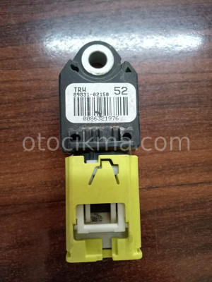 Toyota Corolla 2013 model airbag sensoru