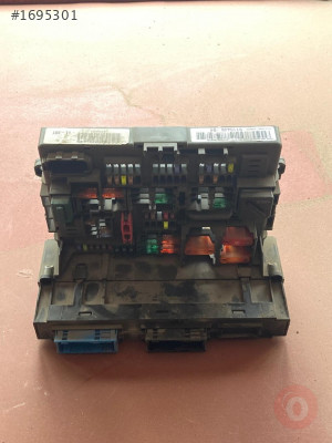 BMW E90 LCİ ÇIKMA ORJİNAL SİGORTA KUTUSU 9119446