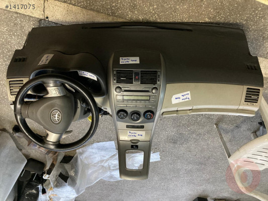 Toyota Corolla Dolu Torpido Hatasız Orjinal Çıkma