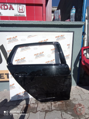 Volkswagen Golf 7 Sağ Arka Kapı Boş 2014-2018