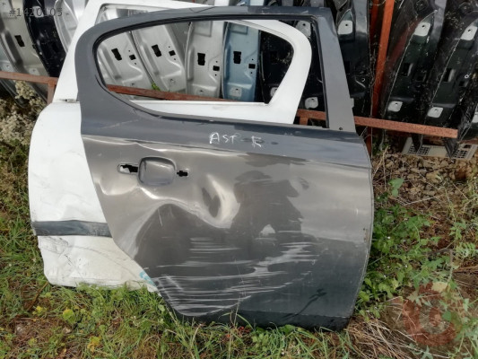 ORJİNAL OPEL ASTR AÇIKMA  SAĞ ARKA KAPI