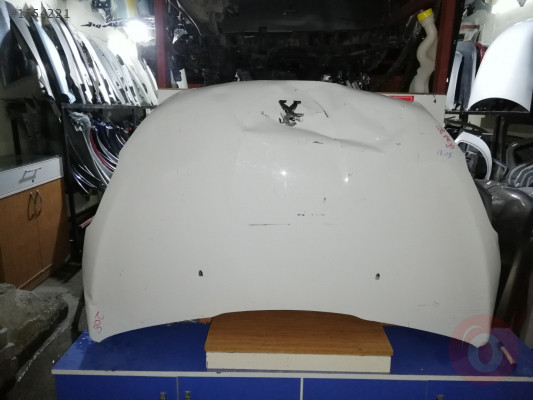 Peugeot 208 çıkma motor kaputu