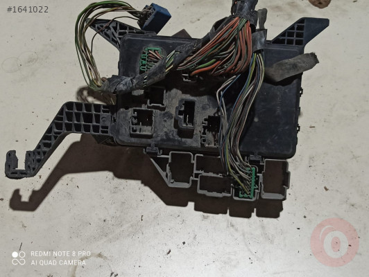 FORD MONDEO MK3 2003 İÇ DASH SİGORTA KUTUSU 1S7T-14A301-CC