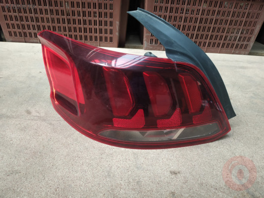 Peugeot 301 sol arka stop