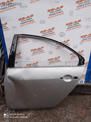 Nissan Primera Sol Arka Kapı Boş