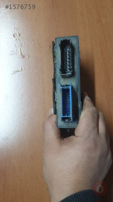 RENAULT LAGUNA 1 MERKEZİ KİLİT MODÜLÜ 7701204568