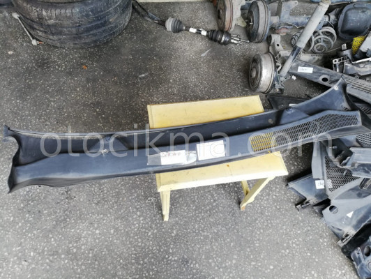 Opel Corsa D Ön Cam Izgarası hatasız orjinal çıkma