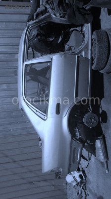 1992 TOYOTA COROLLA ÇIKMA SAĞ ARKA ÇEYREK.