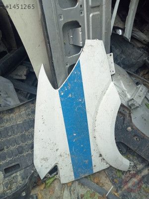 Mercedes Sprinter 2011-2012 ön sağ çamurluk çıkma