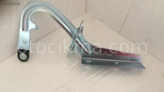 NİSSAN D22 KAPUT KİLİDİ