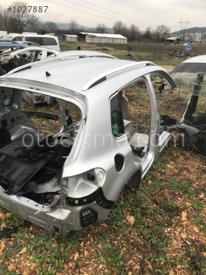 VOLKSWAGEN TİGUAN SAĞ ARKA KESME ÇAMURLUK ÇIKMA PARÇA