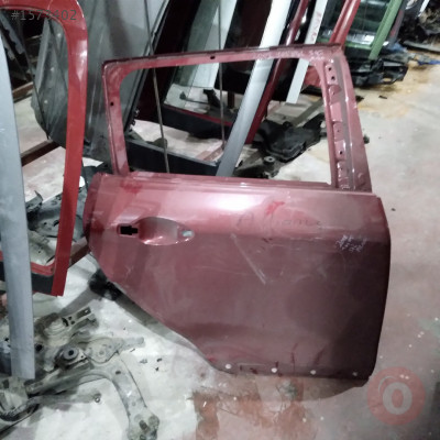 PEUGEOT 2008 SAĞ ARKA KAPI ORJİNAL ÇIKMA