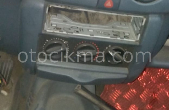 1998 model renault kangoo 1.9 çıkma klima kontrol paneli
