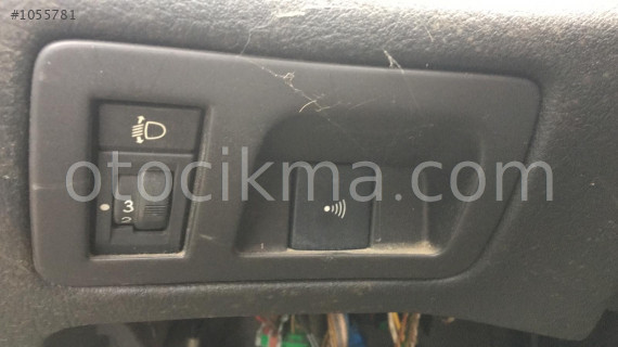 peugeot 607 çıkma far ayar düğmesi ve çerçevesi
