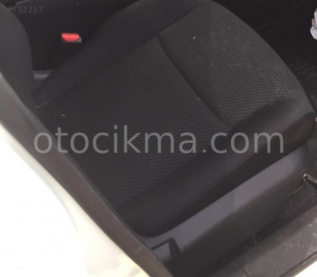 2016 Model Nissan Qashgai 1.5 Dizel çıkma ön koltuk döşeme.