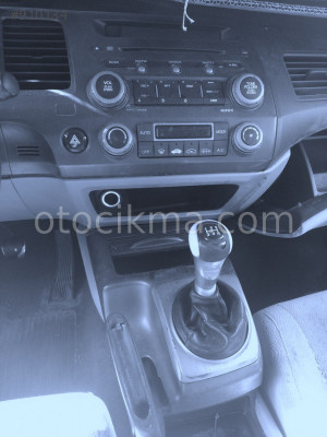 2007 HONDA CİVİC ÇIKMA VİTES KONSOLU.