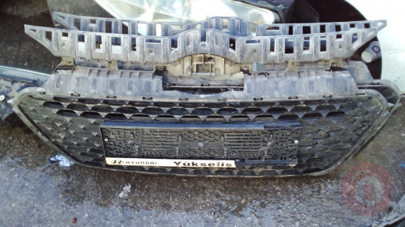 çıkma hyundai i 20 orta ızgara
