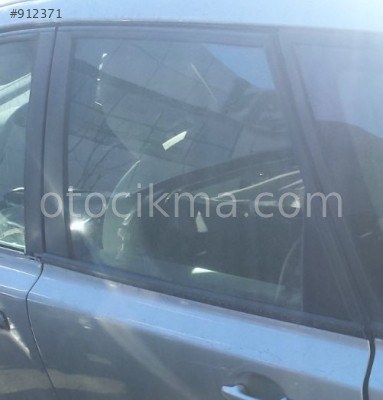 2005 VOLVO V50 ORİJİNAL SOL ARKA KAPI CAMI.