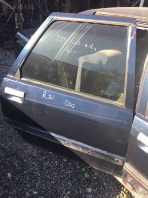 Renault 21 sağ arka kapı